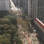Manifestação na Avenida Paulista marca domingo com discursos e protestos