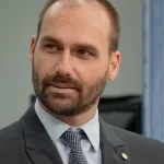 Eduardo Bolsonaro diz que não vai renunciar após fim da licença parlamentar