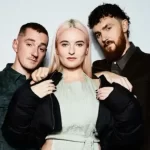 Luke Patterson, Grace Chatto e Jack Patterson, integrantes da Clean Bandit