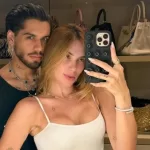 Virgínia e Zé Felipe juntos em foto no espelho