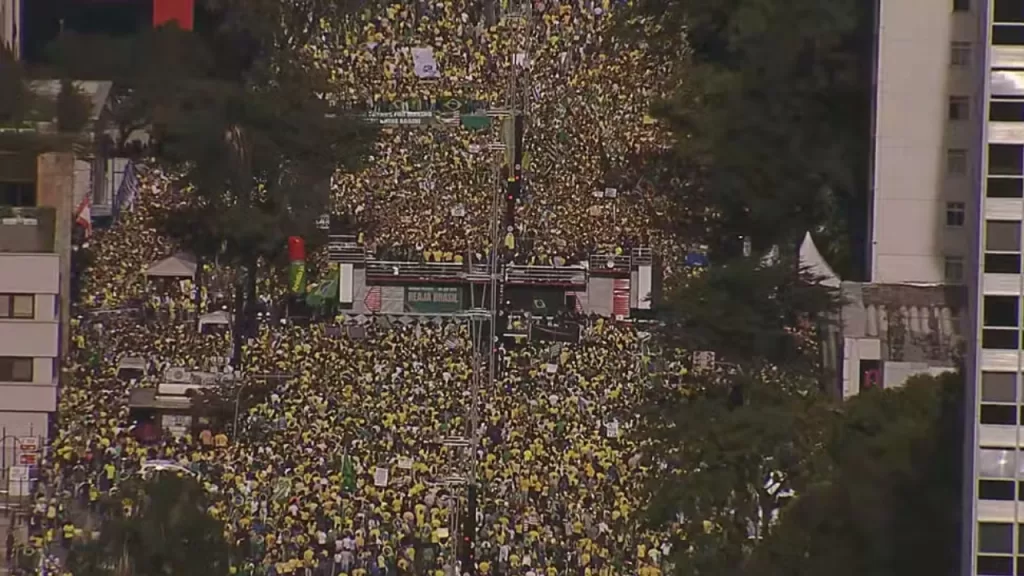 Apoiadores de Bolsonaro vão às ruas e pedem anistia para envolvidos em 8 de janeiro