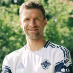 Thomas Müller com a camisa do time