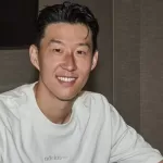 Son assinando contrato