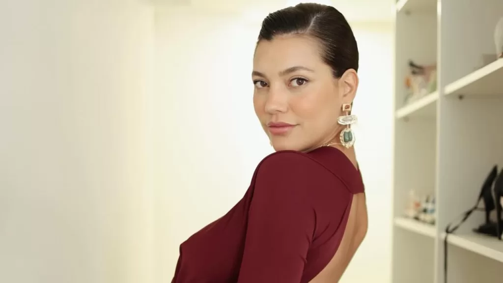 Gabi Prado em ensaio fotográfico