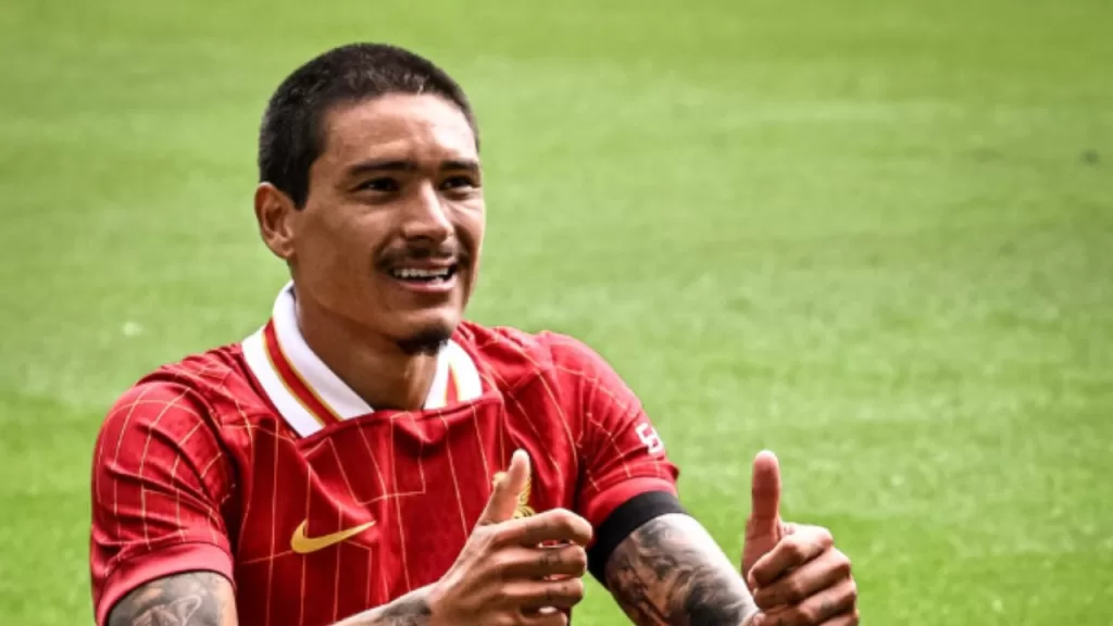 Darwin Núnez em campo.