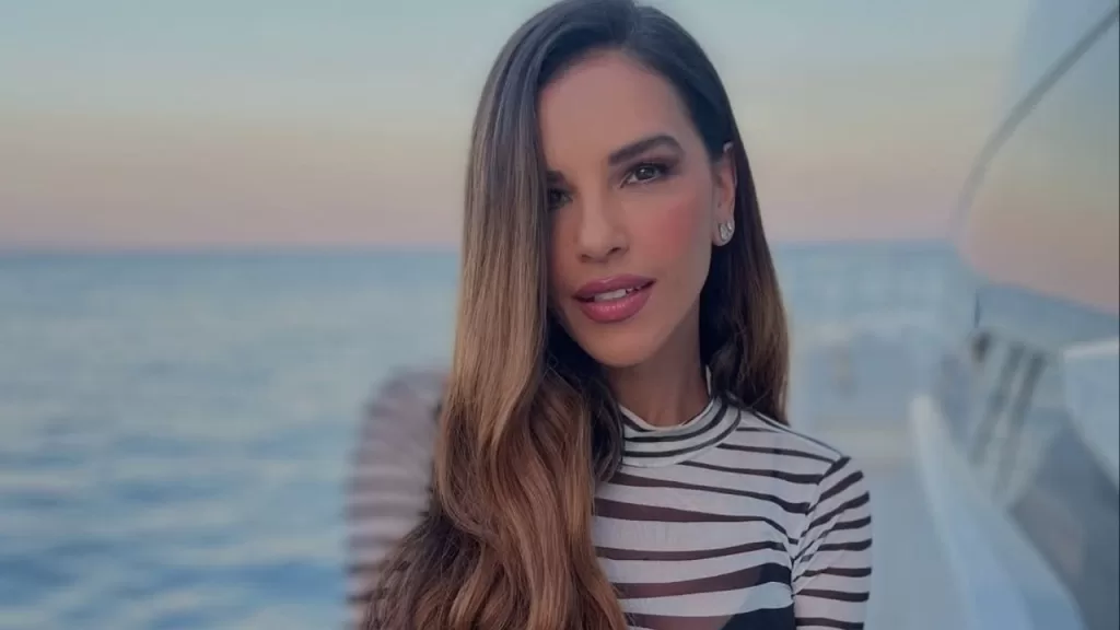 Mariana Rios em viagem