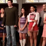Elenco de Glee, incluindo Naya Rivera e Cory Monteith