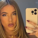 Virgínia Fonseca em foto no espelho