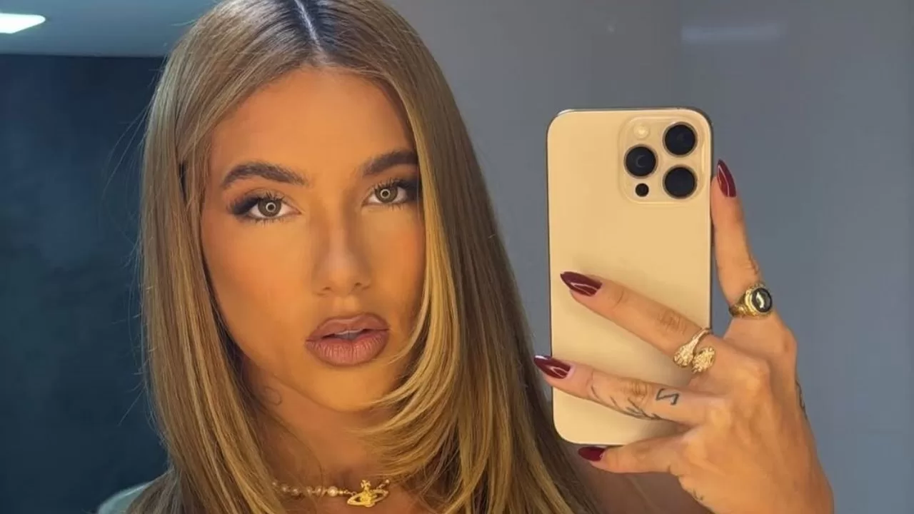 Virgínia Fonseca em foto no espelho