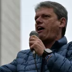 Governador Tarcísio de Freitas critica Alexandre de Moraes em ato de 7 de Setembro
