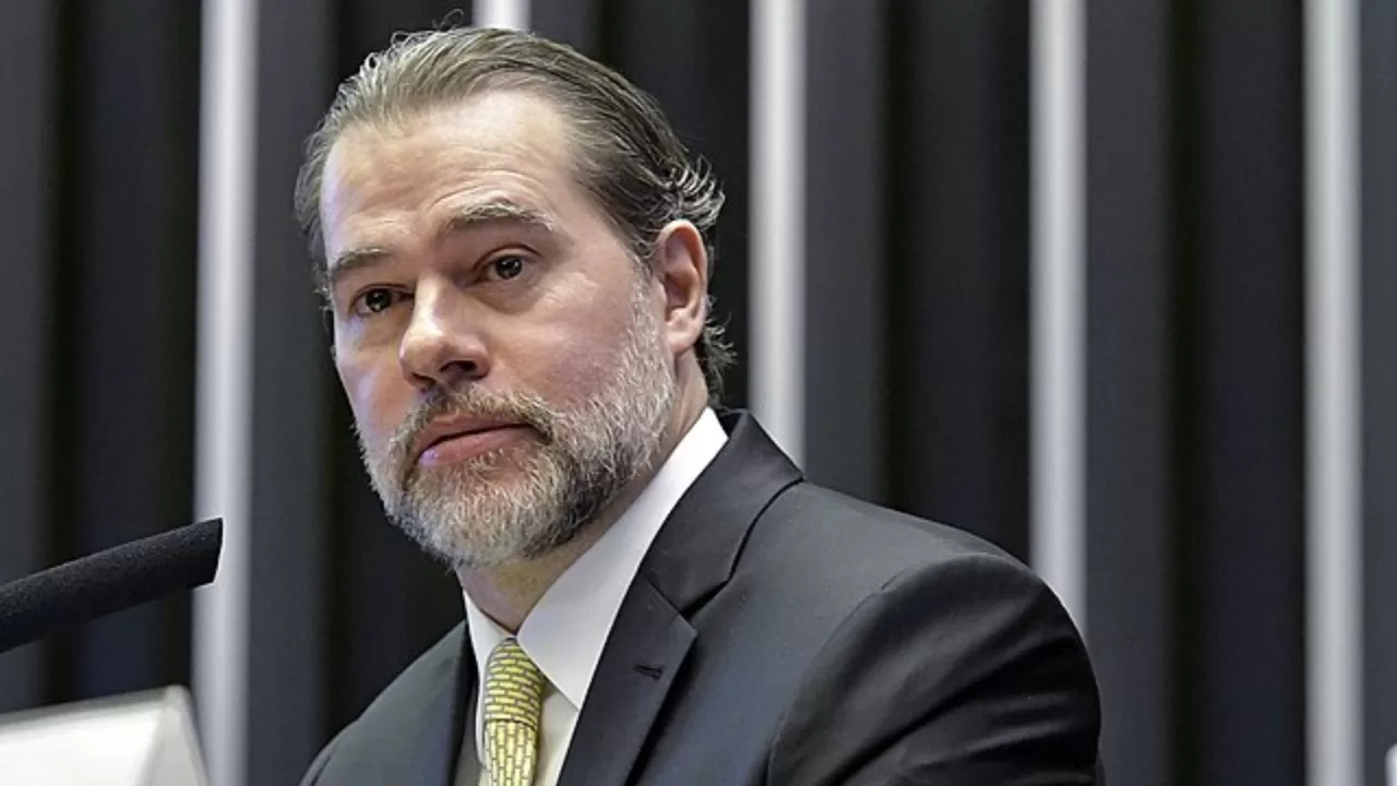 STF cobra explicações da Câmara sobre PEC da Blindagem