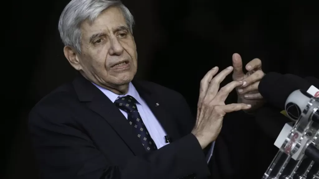 Augusto Heleno é condenado a 21 anos de prisão por trama golpista