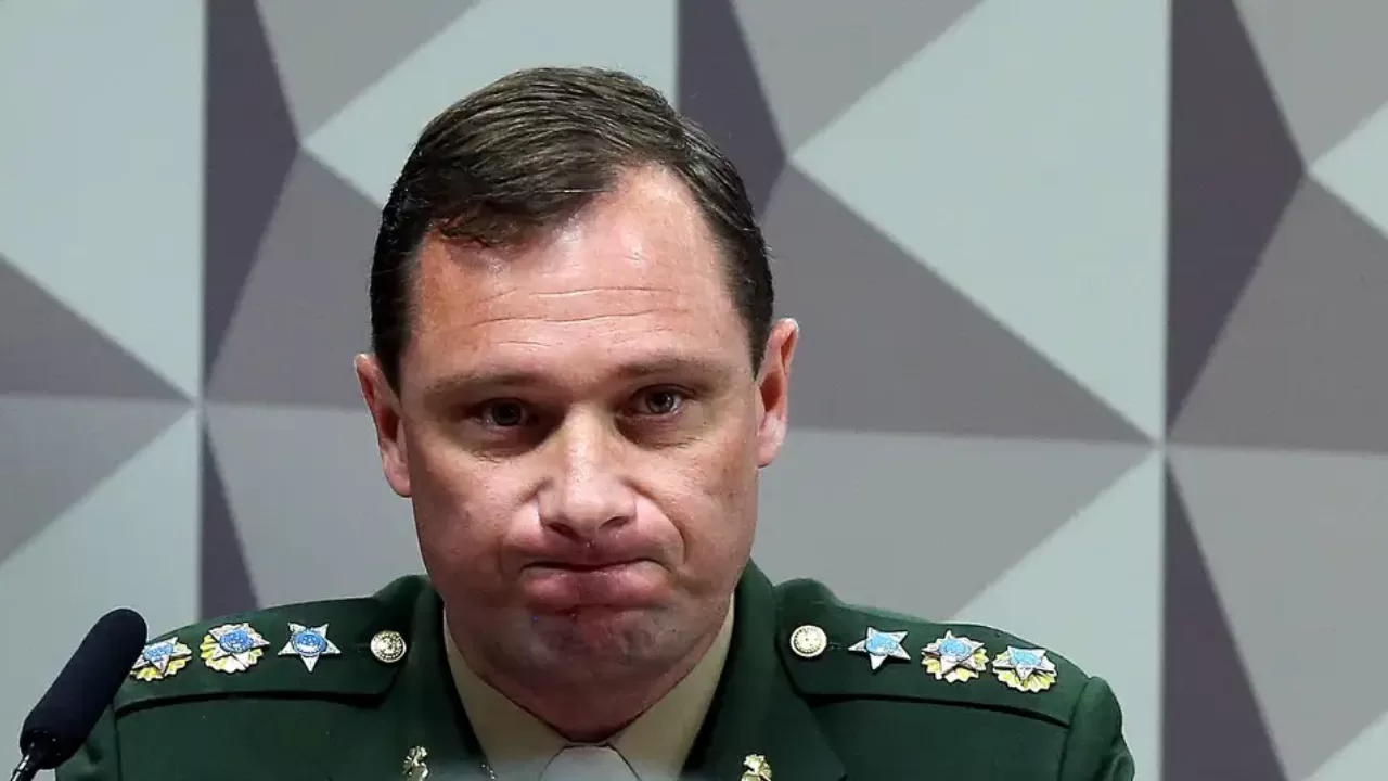 Mauro Cid é condenado a 2 anos de prisão por trama golpista