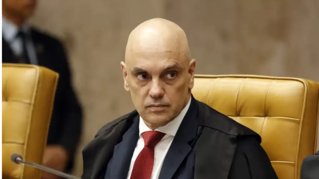 Moraes vota pela condenação de Bolsonaro e aliados por tentativa de golpe