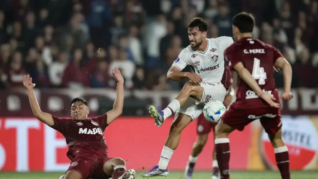 Fluminense aposta no Maracanã para virar contra o Lanús