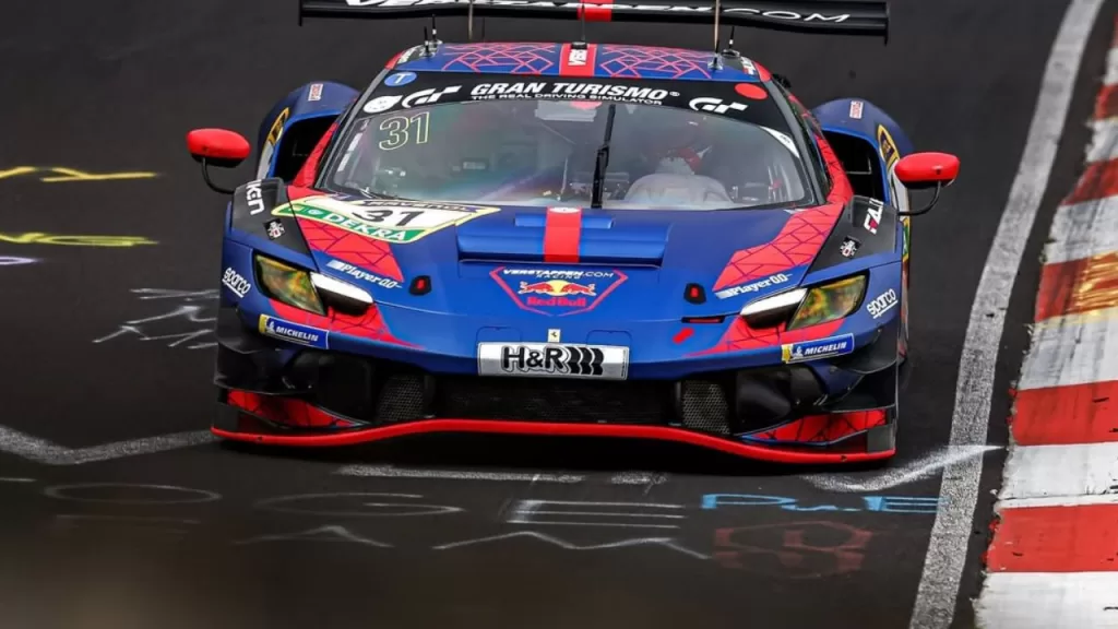 Carro de Verstappen em Nürburgring