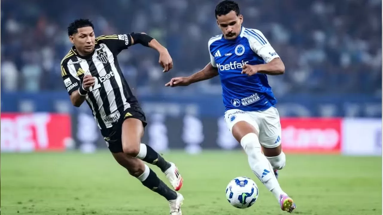 Jogadores de Cruzeiro e Atlético