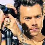 Harry Styles em apresentação