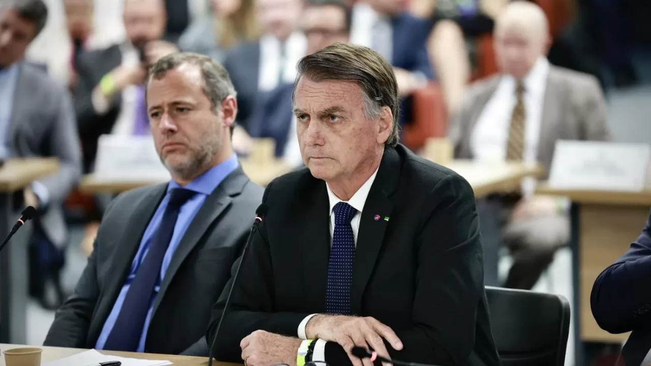 Moraes Retoma Investigação Contra Bolsonaro