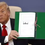 Donald Trump Assina Acordo de Cessar-Fogo em Gaza em Cúpula Histórica no Egito