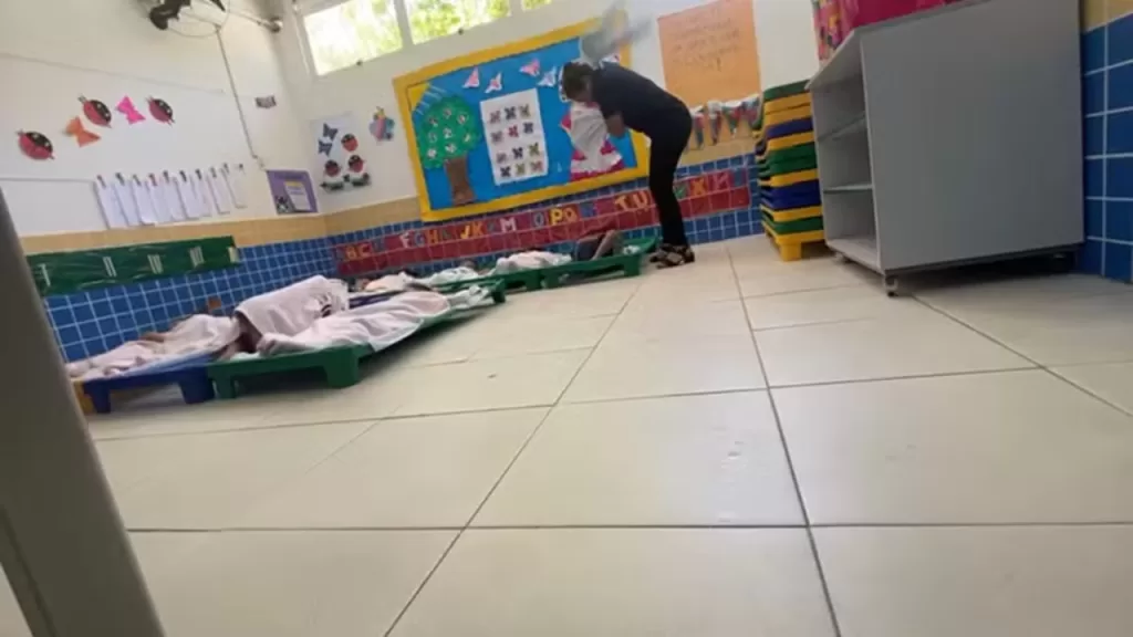 Professora é presa em Cabo Frio após denúncias de maus-tratos em creche