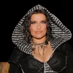 Nelly Furtado anuncia afastamento da carreira