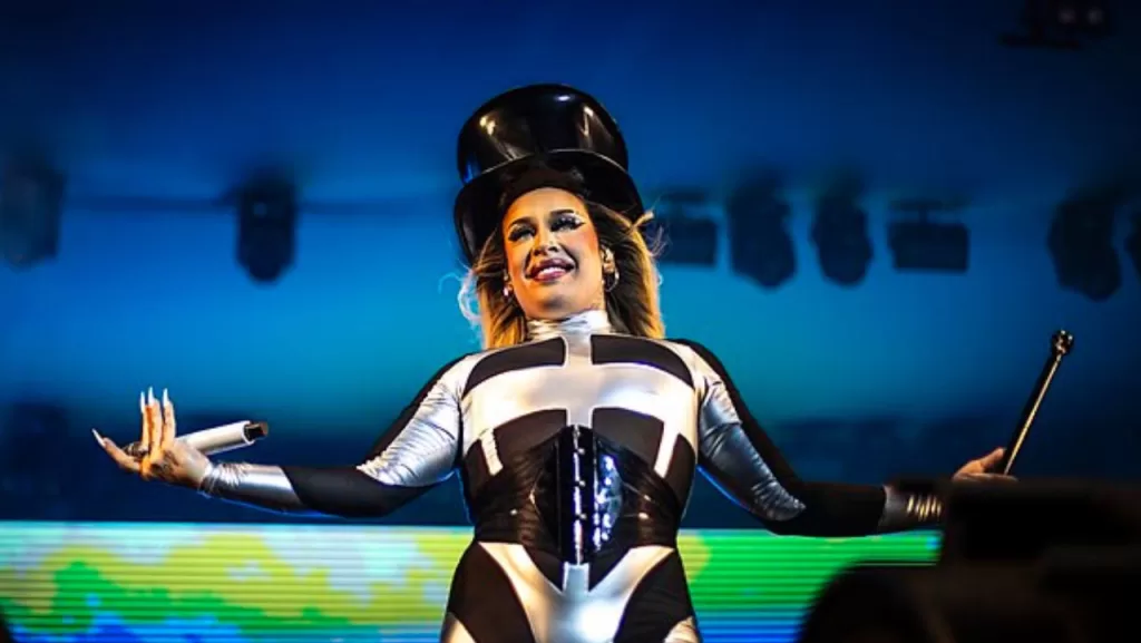 Gloria Groove se apresenta em 2023.