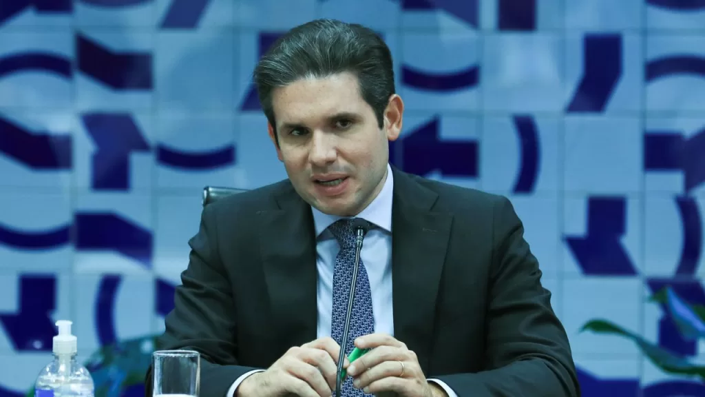 Câmara prioriza corte de gastos