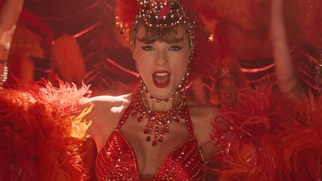 Taylor Swift com trajes teatrais em novo clipe.