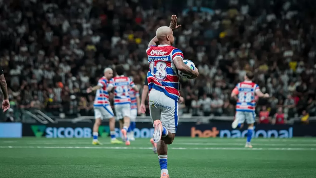 Torcedora é afastada dos estádios