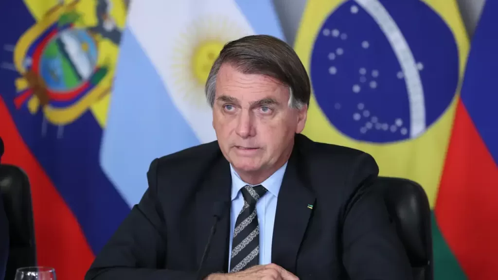Jair Bolsonaro continua preso após audiência de custódia