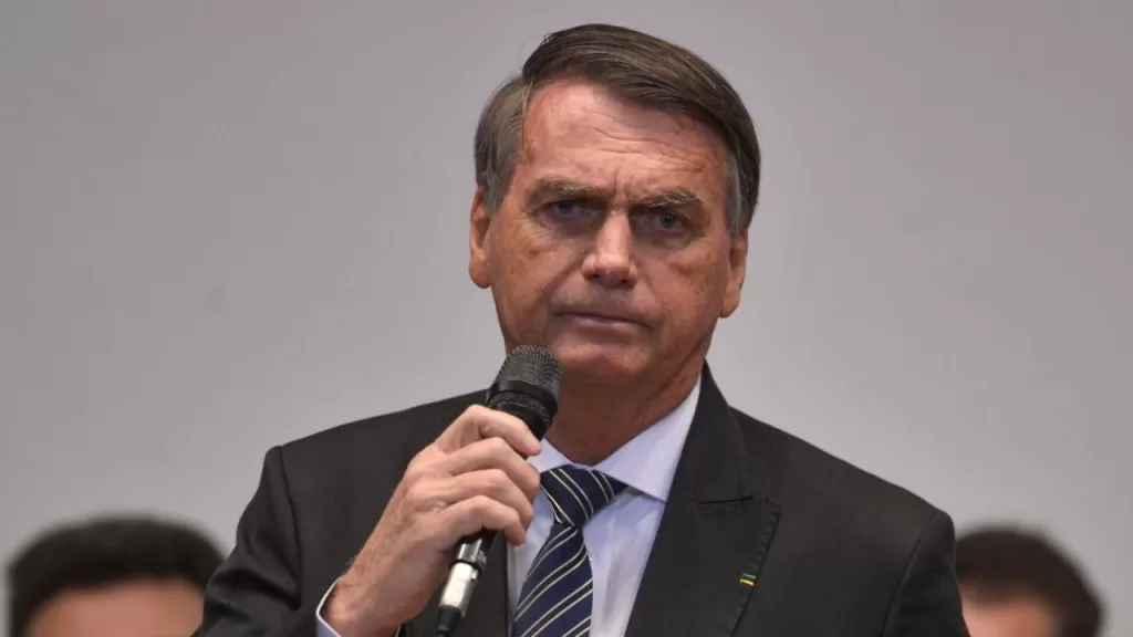 Jair Bolsonaro nega tentativa de fuga e diz ter tido surto em audiência de custódia