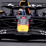 Max Verstappen pilotando o carro da Red Bull