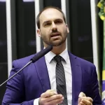 Primeira turma do STF decide se Eduardo Bolsonaro vira réu por coação
