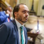 Carlos Bolsonaro renuncia ao cargo de vereador no Rio. Rolling Screenn