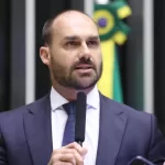 Eduardo Bolsonaro perde mandato e diz que “valeu a pena”. Rolling Screenn