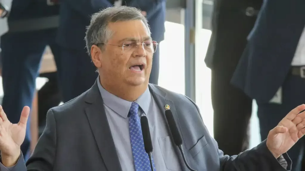 Flávio Dino suspende trecho de projeto que poderia retomar orçamento secreto