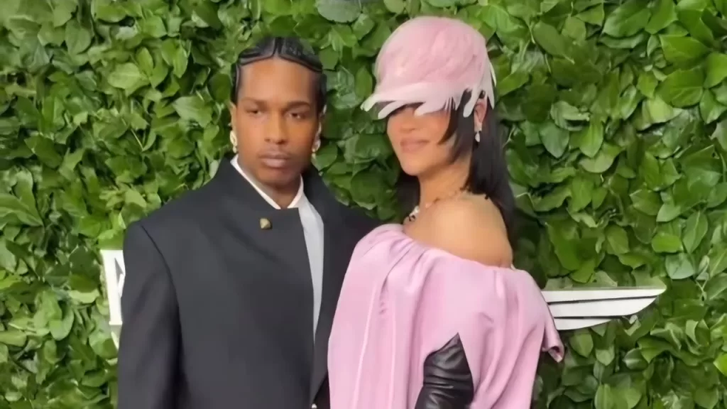 Rihanna marca retorno público em evento com A$AP Rocky. Rolling Screenn.