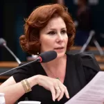 STF anula decisão e determina perda de mandato de Carla Zambelli. Rolling Screenn