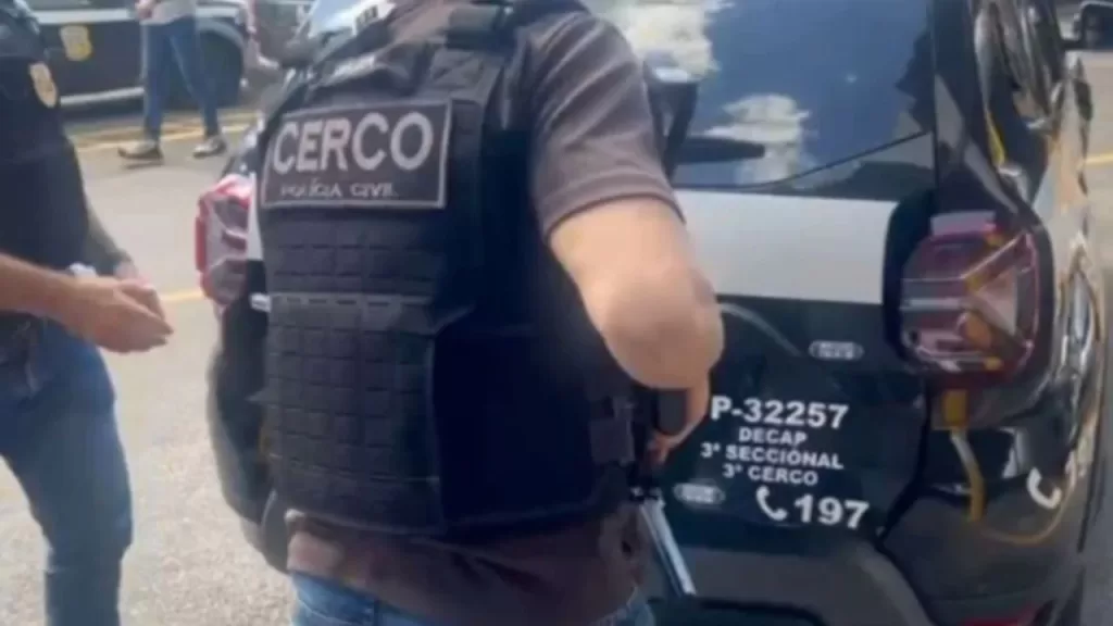 Criminosos tentaram arrombar comércio no Brás com marcha à ré