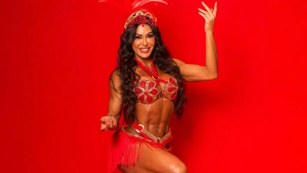 Gracyanne Barbosa em ensaio para o Carnaval 2026