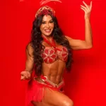 Gracyanne Barbosa em ensaio para o Carnaval 2026