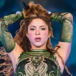 Shakira será atração de megashow gratuito em Copacabana, anuncia prefeito