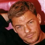 Alan Ritchson se envolve em briga com vizinho nos EUA, diz site