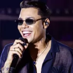 Felipe Araújo celebra 10 anos de carreira solo. RollingScreenn